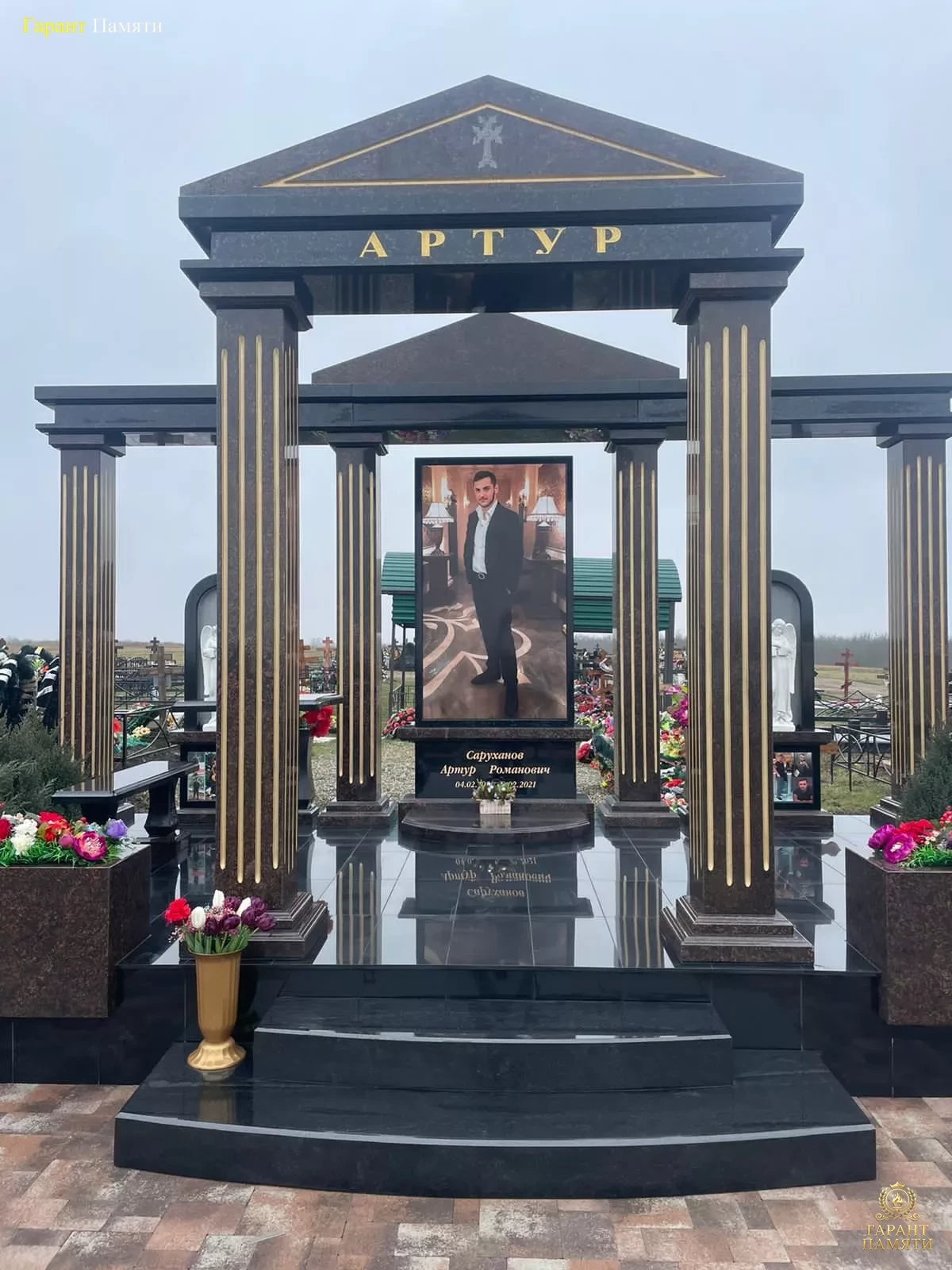 Элитный памятник №76